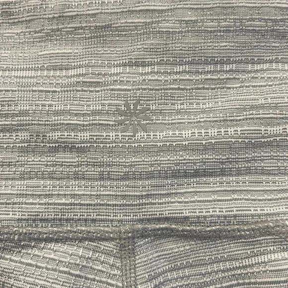 Athleta Chat To Town High Rise gray and white capri leggings size medium - Picture 7 of 11